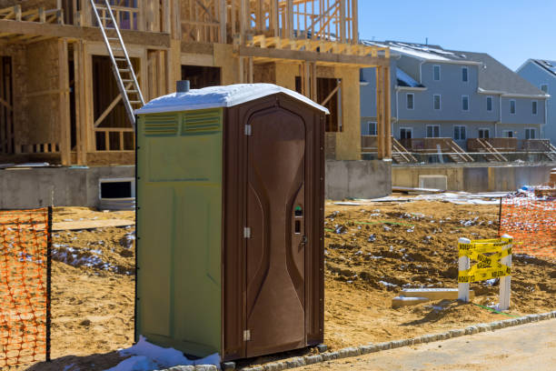 Best Portable restroom trailer rental  in Niles, MI
